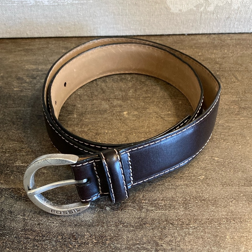 Fossil Men's Dark Brown Stitched‎ Leather Belt Silver Tone Buckle Size M Classic